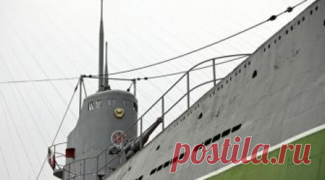 Подводные лодки СССР и Германии Второй мировой войны Подводный флот стал частью ВМС разных стран уже во время Первой мировой войны. Изыскательские работы в области подводного кораблестроения начались задолго до ее начала, но только после 1914 года были ...