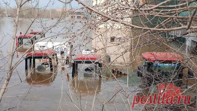 В Оренбуржье закупили 2 тыс. мусорных контейнеров вместо унесенных паводком. В Оренбургской области начали устанавливать новые мусорные контейнеры – вместо тех, которые унесло во время весеннего половодья. Уже закуплено более 2 тыс. накопителей, работа по устранению последствий паводка ведется ежедневно до ...