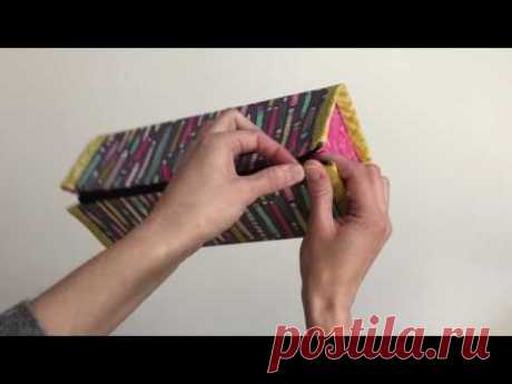In Color Order: Zip-Up Tray Pouch