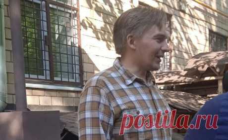 Доцента МГУ Лобанова после обыска и задержания отпустили как свидетеля. Доцента механико-математического факультета МГУ, политика Михаила Лобанова отпустили из Следственного комитета (СК) в качестве свидетеля.