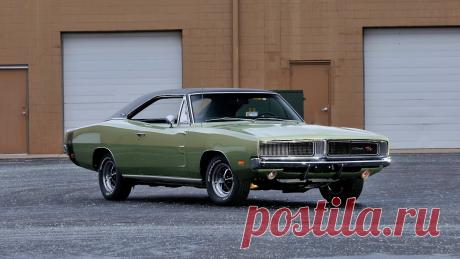 1969 Dodge Charger R/T / F235 | Indy 2014 / Аукционы Mecum 1969 Dodge Charger R / T представил как много F235 в Индианаполисе, в