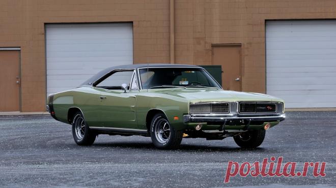 1969 Dodge Charger R/T / F235 | Indy 2014 / Аукционы Mecum 1969 Dodge Charger R / T представил как много F235 в Индианаполисе, в