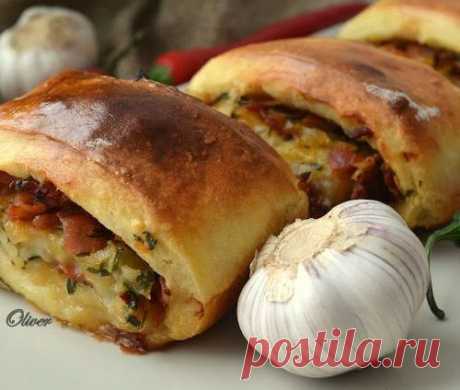 Картофельные рулеты со шкварками