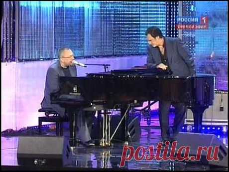 ▶ Konstantin i Valeriy Meladze - Strannik - New Wave-2010 - YouTube