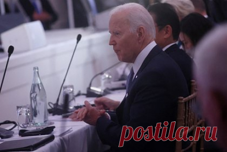 Байден пообещал оказывать поддержку Армении. Президент США Джо Байден направил поздравительное послание премьер-министру Армении Николу Пашиняну по случаю Дня независимости Армении, где пообещал продолжать оказывать поддержку Еревану. Политик выразил соболезнования армянской стороне в связи с гибелью людей в результате недавних нападений.