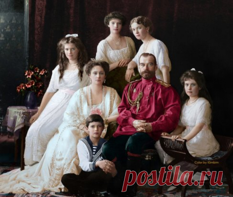 Галина Богданова (Кравченко)
------------------------------------------------------------------------
        В ночь с 16 на 17 июля 1918 году были расстреляны в Екатеринбурге                              последний российский император Николай II и его семья.