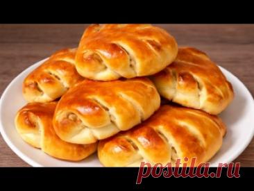 Пуховые булочки - они такие вкусные! Пышные, воздушные! Простой рецепт Ингредиенты: (на 8 шт) Мука +/- 230-250 г               Сливочное масло 50 г       Яйцо 1 шт             Молоко 100 мл   Сахар 50 г  Дрожжи сухие 5 г Ванильный сахар 8 г Соль по вкусу Начинка: Яблоки 2 шт среднего размера Сахар 2 ст.л Сливочное масло 1 ст.л Корица 1 ч.л Для смазки: Желток 1 шт Молоко..