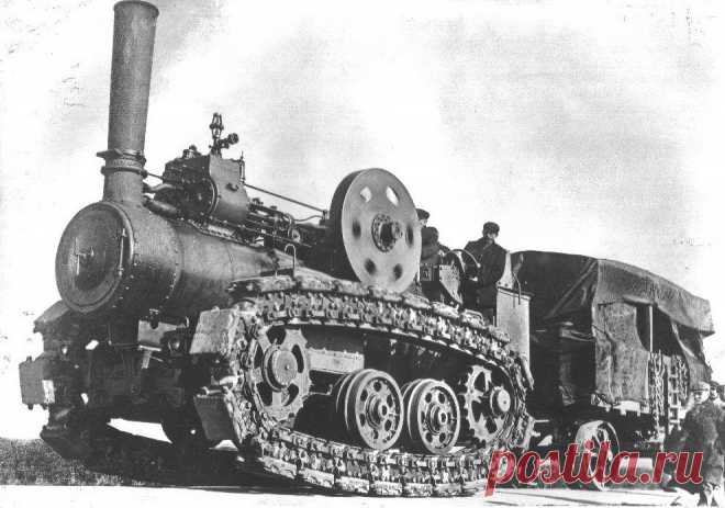 Он один такой...
В 1910 году в Англии был построен уникальный гусеничный паровоз Hornsby, который с тех пор находится в Канаде. Этот паровоз, приводимый в движение паром, остаётся единственным в своём роде!