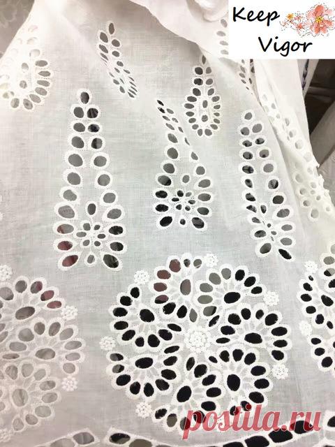 NEW! фабрика направляя продажи (1 двор) 100% хлопок белый хорошее качество две стороны вышивки ткань для платья повелительницы свадьба кружева купить на AliExpress