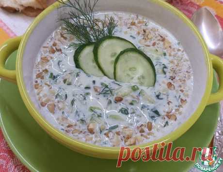 Холодный зеленый суп с орехами – кулинарный рецепт