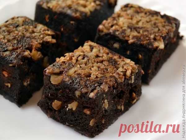 👌 Постное пирожное брауни, рецепты с фото Американские пирожные брауни, наверное, многие готовили, или, по крайней мере, о них наслышаны. Эти вкусные шоколадные квадратики  встречаются в Америке на каждом шагу, как у нас р...