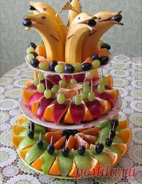 Dolphin Fruit Platter | The WHOot