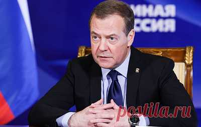 Назначение Медведева в ВПК и падение обломков БЛА в Энгельсе. Главные события 26 декабря