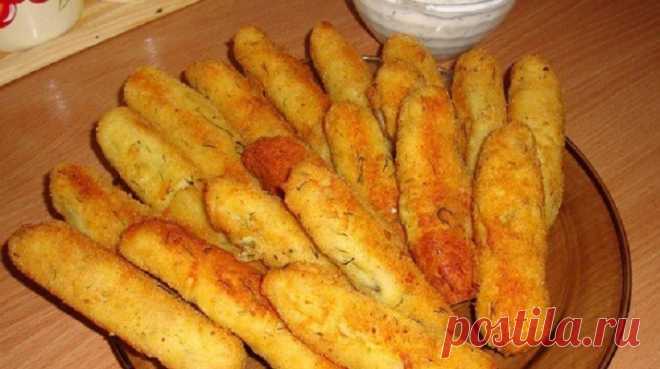Обалденные картофельные палочки Картофельные палочки — блюдо, от которого не откажутся даже самые привередливые малоежки. Палочки получаются ароматными и очень вкусными. Их можно готовить просто в качестве закуски, для семейного просмотра...