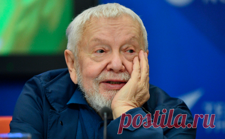 Стала известна причина смерти режиссера Соловьева. Режиссер Сергей Соловьев умер от сердечного приступа, сообщили РБК во Всероссийском государственном институте кинематографии (ВГИК).