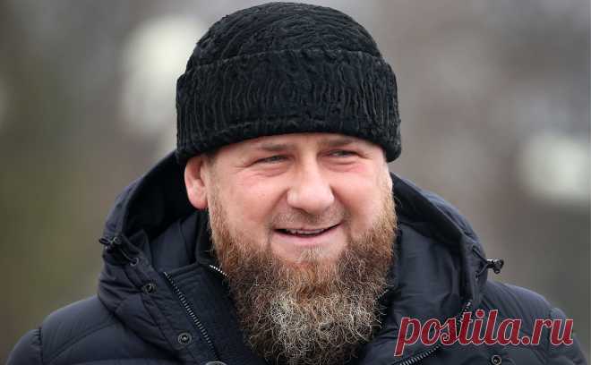 Кадыров в ответ на японские санкции решил «тайком уйти в ряды ниндзя». По мнению Кадырова, Япония «прогнулась под Европу», когда решила вслед за США и ЕС заморозить его несуществующие банковские счета