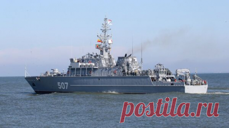 Тральщики ВМФ проверили торговые пути в Черном море на предмет мин