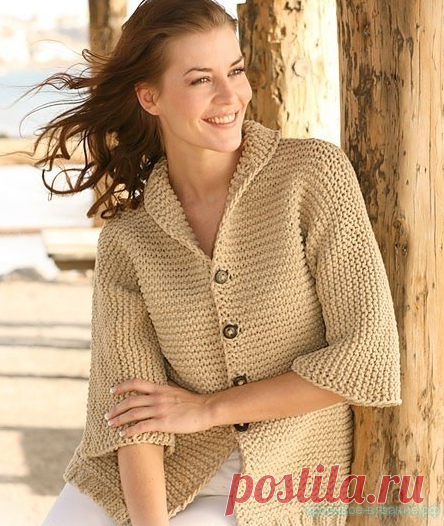 Вязаный жакет платочной вязкой.