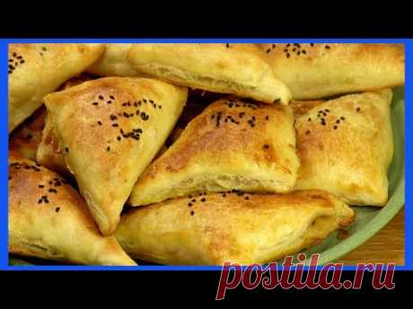 Пирожки с говядиной, фабричное слоёное замороженное тесто.