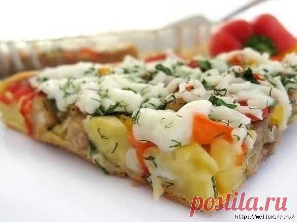 Открытый пирог с курицей и болгарским перцем