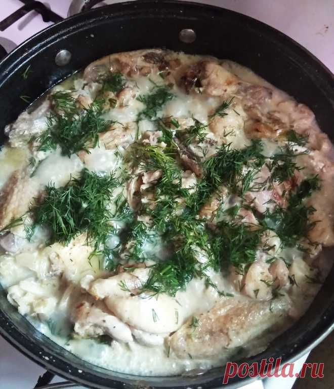 Курица с вешенками в сметанном соусе рецепт с фото пошагово Курица с вешенками в сметанном соусе - пошаговый кулинарный рецепт приготовления с фото, шаг за шагом.