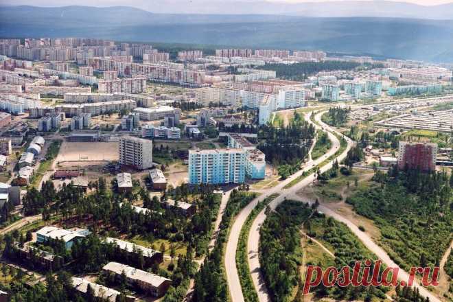 Самый молодой город в якутии. К тому же есть там и угольное производство, где добывают коксующийся уголь. #отзыв #производство #город #нерюнгри