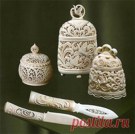 Народные промыслы. Холмогорская резьба по кости.