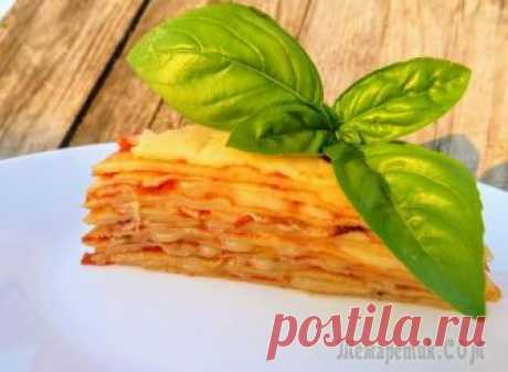Блинный пирог с сыром! Невероятно вкусно! Попробовали и обалдели! Обычные блины, томатный соус и сыр, а получился вкуснейший пирог! Рекомендую приготовить именно с домашним соусом, полный восторг от рецепта!  Рецепт начнем с приготовления бли...
