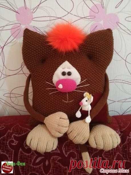 Забавные котоподушки
