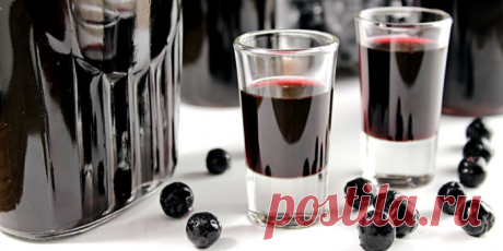 ЛУЧШИЕ ДОМАШНИЕ НАСТОЙКИ НА ОСЕННИХ ЯГОДАХ: 3 ПРОСТЫХ РЕЦЕПТА