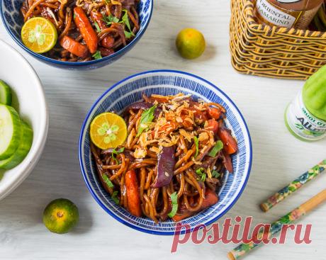Простая жареная лапша в арахисовом соусе на Вкусном Блоге Простая жареная лапша в арахисовом соусе - вкусные проверенные рецепты, подбор рецептов по продуктам, консультации шеф-повара, пошаговые фото, списки покупок на VkusnyBlog.Ru