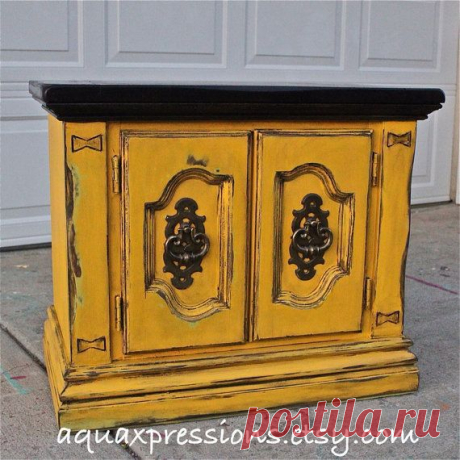 Yellow Night Stand/ Retro End Table/ Vintage Side Table/ Accent TV Cabinet…