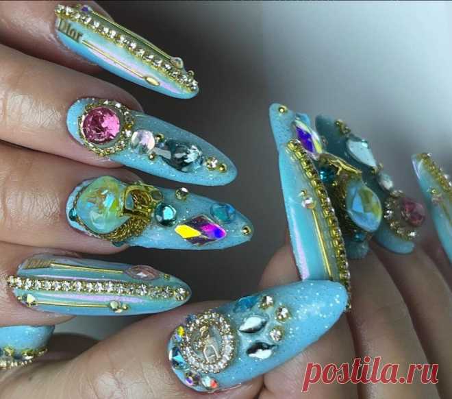 14 идей маникюра, которые вы никогда не сделали бы. Аляпистый дизайн, вычурный декор, грубые оттенки, фото
Я очень часто делаю обзоры и подборки красивых, нежных или ярких работ. Стараюсь учитывать ваши пожелания по цвету, форме и дизайну. Всегда ищу новые направления, стили и техники исполнения декора. На шаг впереди новинок и трендов. Я очень это люблю и всегда ищу новое. Заметила, что часто, вы детально описываете, что конкретно не нравится и […]
Читай дальше на сайте. Жми подробнее ➡