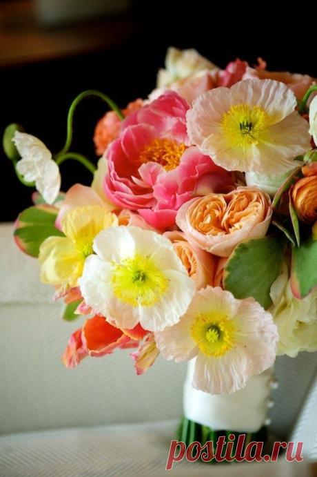 Найдено на сайте stylemepretty.com.