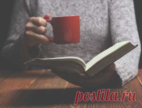 11 книг для подъёма настроения, если вдруг пришла хандра Роман &qout;Наивно. Супер&qout; норвежского писателя Эрленда Лу – самая известная его книга. Она написана от лица героя, который переживает «кризис среднего возраста».
