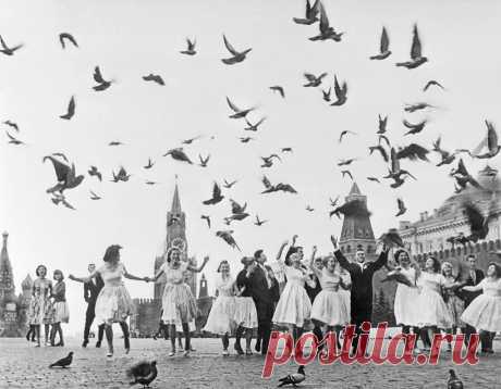 _Выпускники московских школ на Красной площади, 1961 год