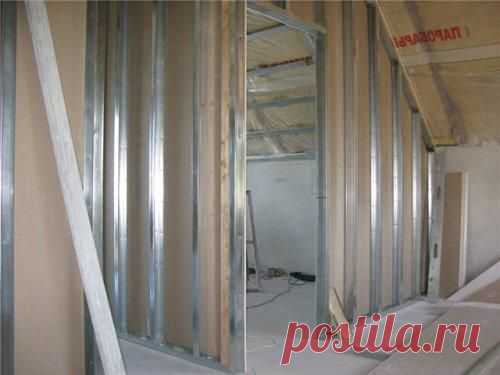 Перегородки на мансарде: каркас, прокладка проводов, установка двери