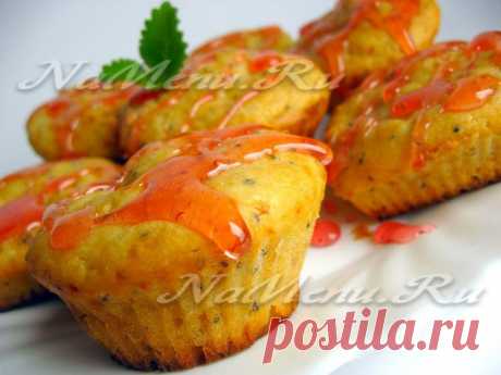 Маффины с маком и вишневым сиропом
