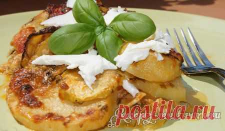 Кабачки с картошкой в мультиварке