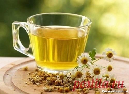 Ромашка для кишечника Хочу вам предложить 4 хороших рецепта. Эти целебные рецепты из ромашки для кишечника помогут ему работать идеально. Первый рецепт. Возьмите по сто – сто двадцать граммов сухоцвета лекарственной ромашки, зверобоя, берёзовых почек и травы бессмертника. Тщательно перемешайте сбор и...