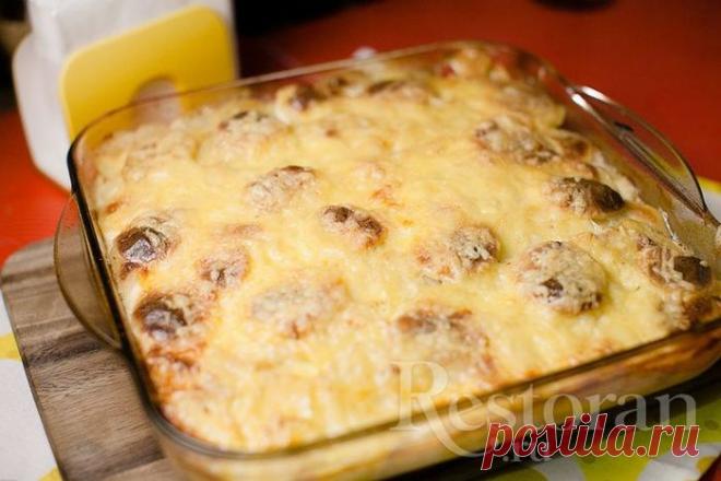 Картофельная запеканка с фаршем и грибами