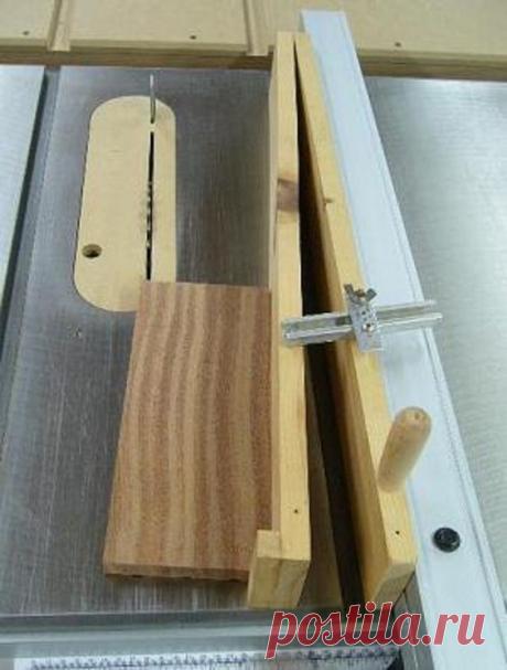 Tablesaw Tapering Jig