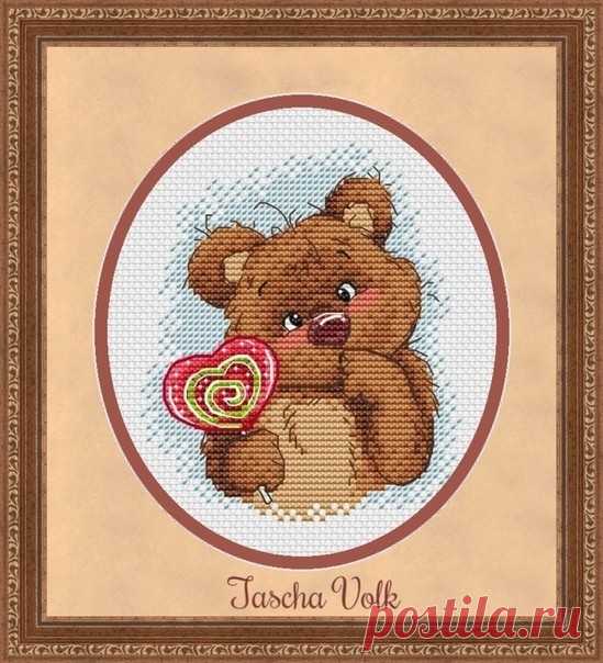 ​Мишутка с конфетой Мишутка с конфетойАвтор: Tasha Volk.