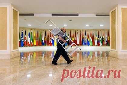 В Совфеде объяснили отзыв ратификации ДВЗЯИ Россией. После отзыва ратификации Договора о всеобъемлющем запрещении ядерных испытаний (ДВЗЯИ) Россия сможет проводит ядерные испытания в ответ на аналогичные действия США. Об этом заявил вице-спикер Совфеда Константин Косачев в своем Telegram-канале. Он напомнил, что Москва ратифицировала ДВЗЯИ в 2000 году.