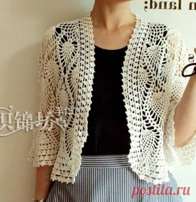 (4) Facebook