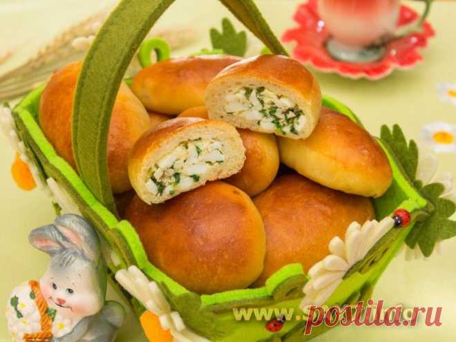 Пирожки с луком и яйцом