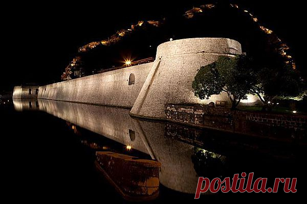 Kotor by night