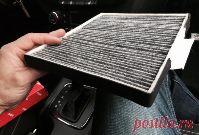 Угольный или обычный салонный фильтр — какой лучше? Воздушные фильтры для салона появились в конце 1980-х годов. Ставились они тогда только на дорогие машины премиум-класса. Теперь – на все автомобили известных марок. То, что это нужная вещь, подтверди