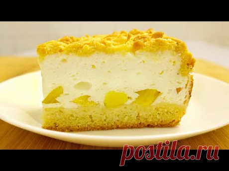 Нежный пирог с воздушным кремом и персиками