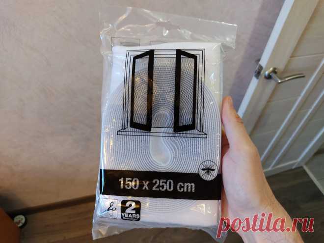 Узнал, как натянуть москитную сетку (без каркаса) на любое пластиковое окно. Без саморезов и клея. | Большое хозяйство | Яндекс Дзен